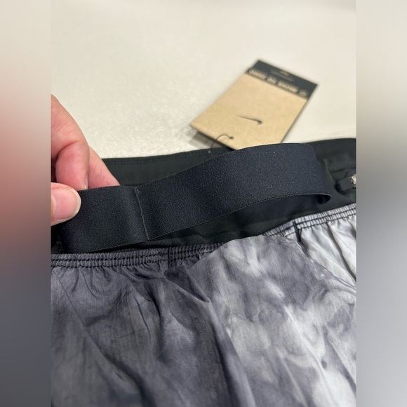 Nike Women's XL Dri-FIT Repel Mid-Rise 3" Trail Running Shorts Black Grey NWT - Picture 8 of 14